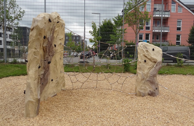 x-move_Kita_Muenchen_Kletterfels-3