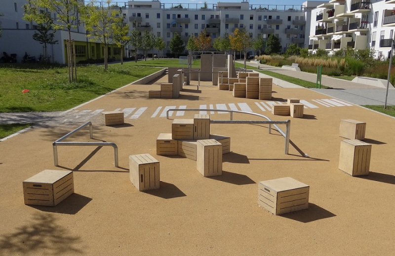 x-move_Parkour_Kistenstapel_Anlage_Muenchen_oeffentlicher_Spielraum-19