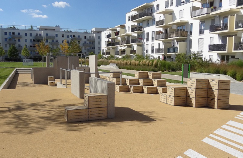 x-move_Parkour_Kistenstapel_Anlage_Muenchen_oeffentlicher_Spielraum-30