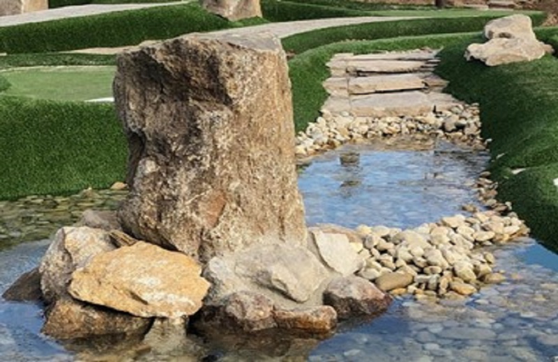 AdventureGolf_Minigolf_Seepark_Arrach_Bachlauf