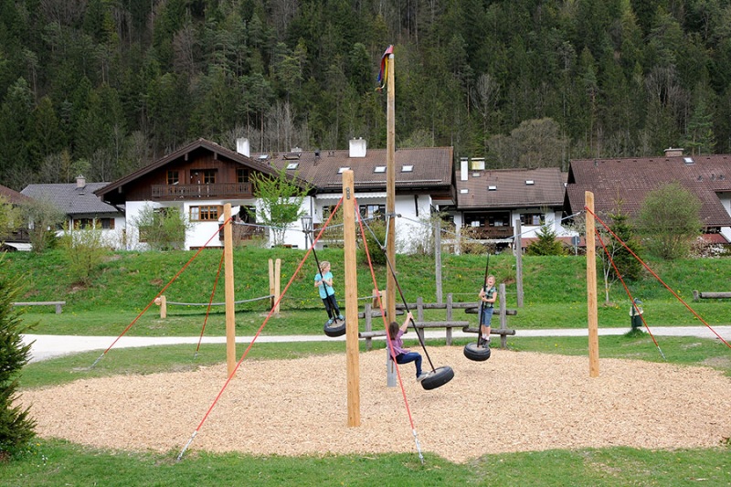Richter_768000_Koeniginnenschaukel_Stroebl