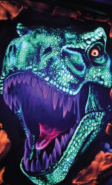 CIty-Golf_SChwarzlicht-Welt_Dinosaurier