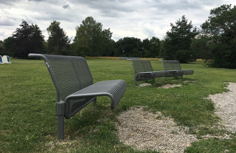 Erlau_OlympiaNova_2-sitzige_Parkbank-5