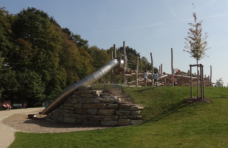 Richter_Spielgeraete_Muenchen_Gruenfinger_Freiham_Rutschenanlage