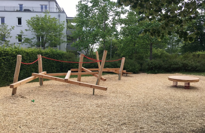 HPW_Reparatur_Spielplatz_an_der_Nymphenburger_Schlossmauer