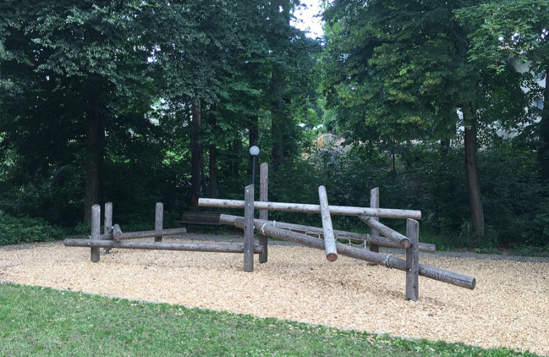Richter_Kletterstruktur_oeffentlichen_Spielplatz10