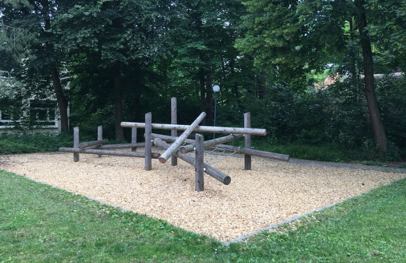 Richter_Kletterstruktur_oeffentlichen_Spielplatz13