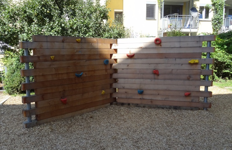 Richter_Spielgeraete_Huettenkombination_Spielplaetze_in_wohnnaher_Umgebung