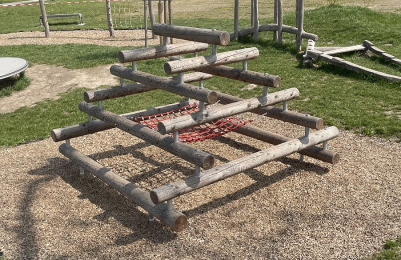 Richter_Spielgeraete_Kletterstapel-2