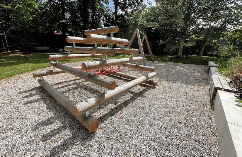 Richter_Spielgeraete_Muenchen-Klinikum_Spielplatz-1