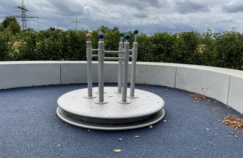 Richter_Spielgeraete_Schulzentrum_Klanggeraete_-Klangspielgeraete-1