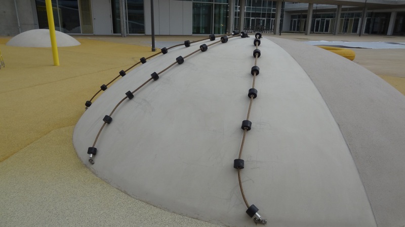 Schulcampus_M-Freiham_Kletterwand_Rutschenhuegel-13