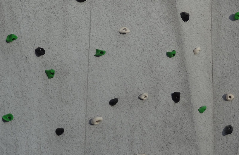 x-move_Polygonalkletterwand_Unterfoehring_Grundschule-2